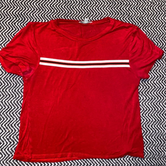 Charlotte Russe Tee - Picture 2 of 3